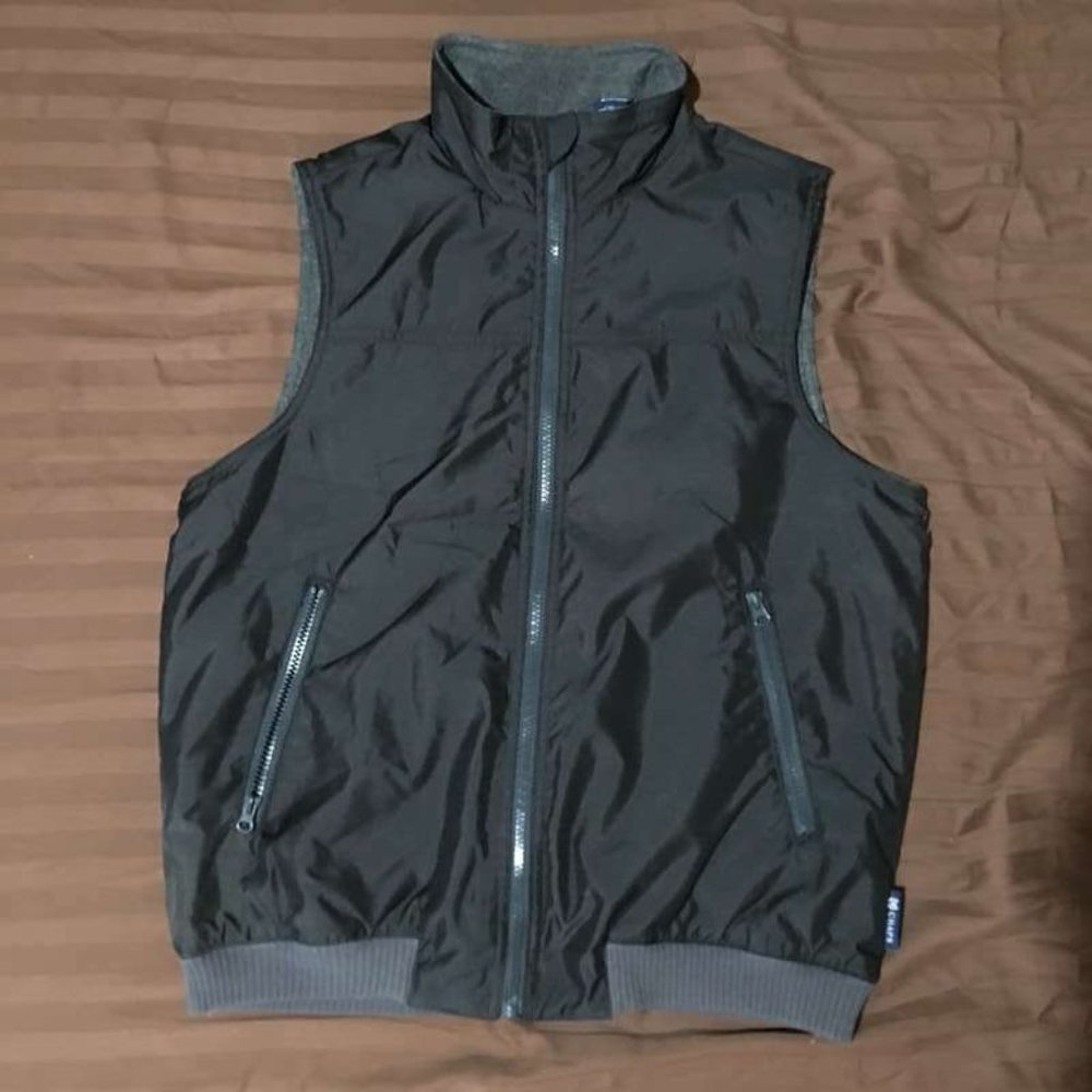 Chaps Sleeveless Vest Polyester Shell and Fleece Lining